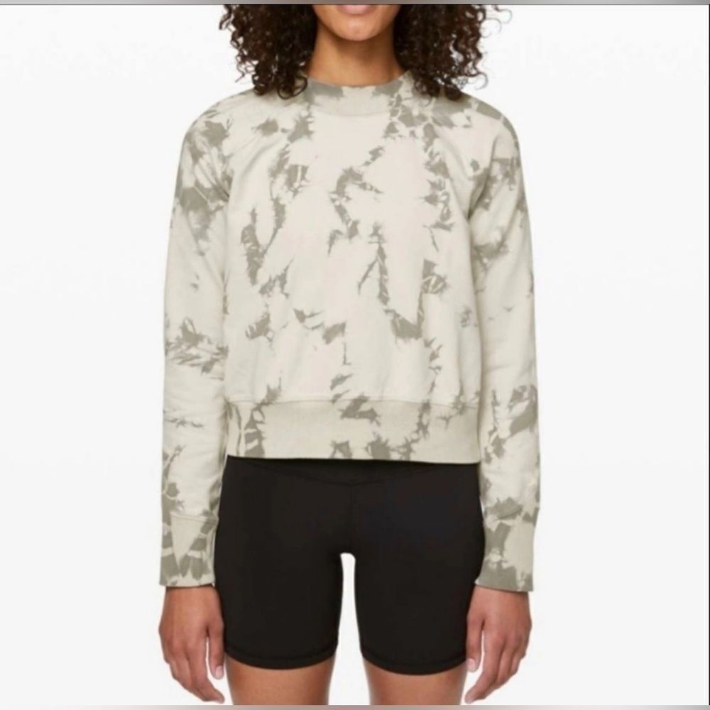LULULEMON TIE DYE CROP CREW NECK - Picture 1 of 5